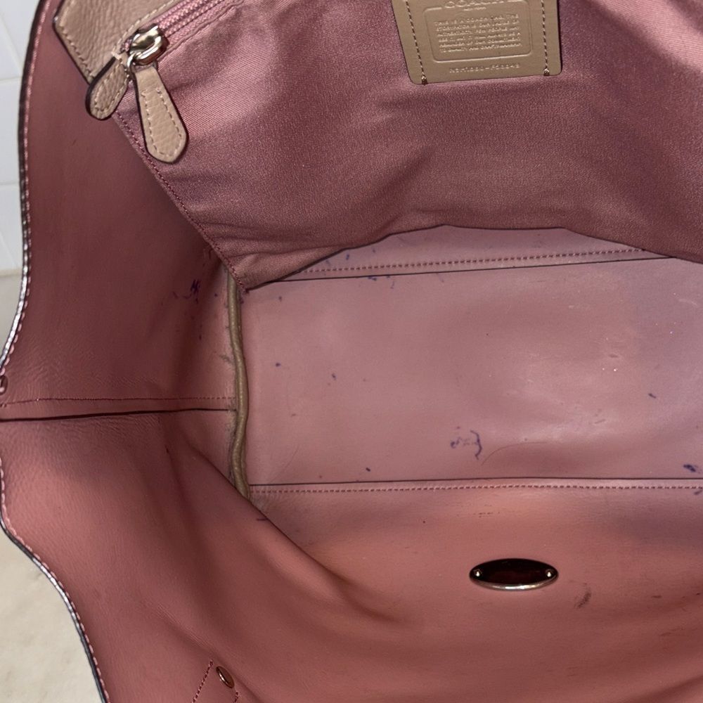 COACH Purse Bag Market Tote Polished Pebble Leather Turnlock Taupe Neutral - Picture 14 of 16